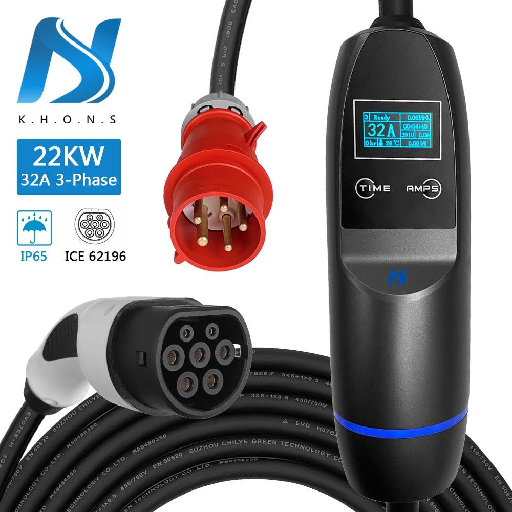 Mobile Wallbox 22 kW mit 32A 3-Phasen-Ladung, rotem CEE-Stecker, Type-2-Stecker, digitalem Display und IP65-Schutz.